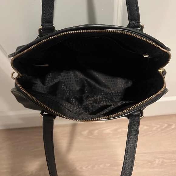 Purse/Hand Bag - Picture 2 of 3